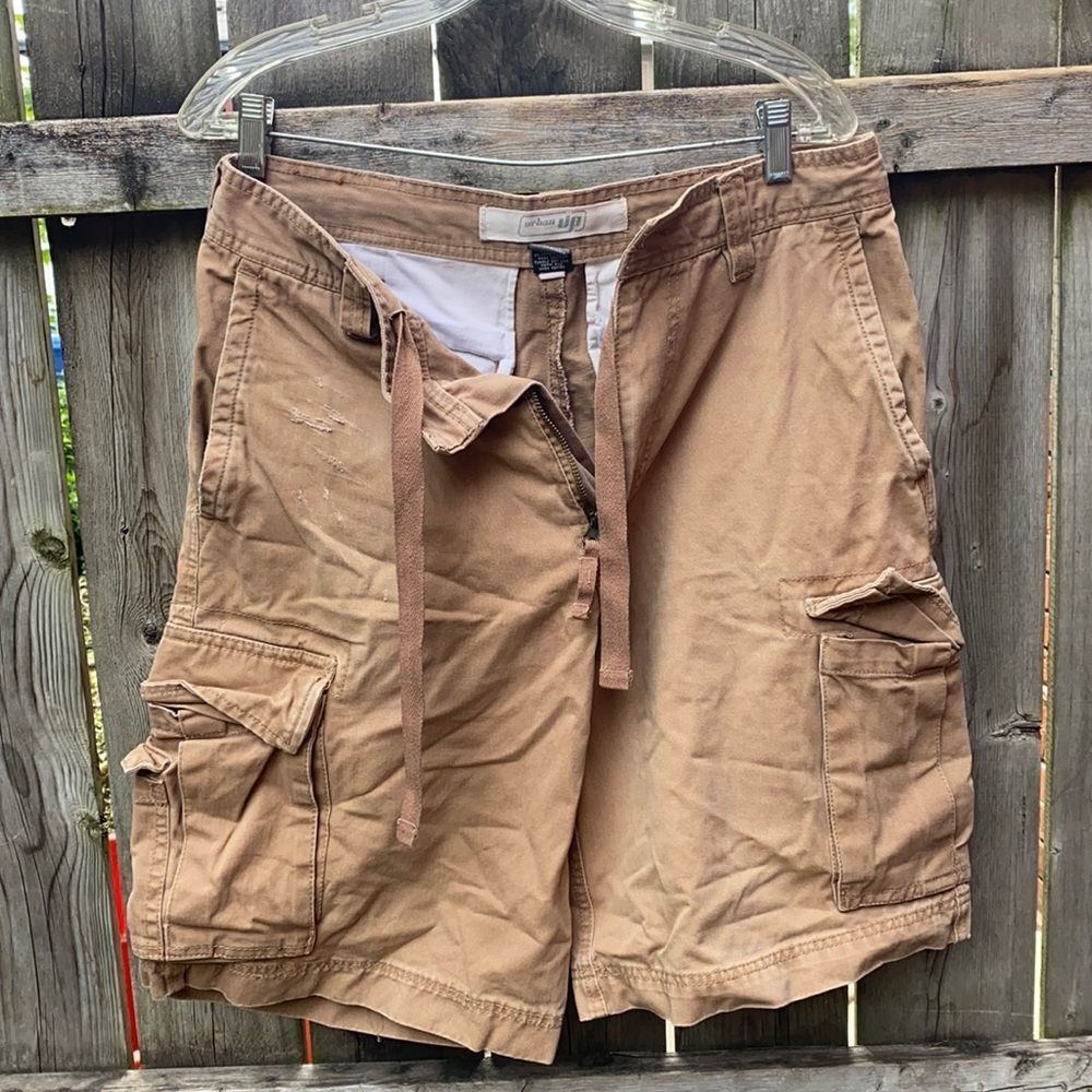 Urban Up cargo shorts sz. 32